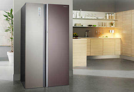 Холодильник Samsung в интерьере современной кухни