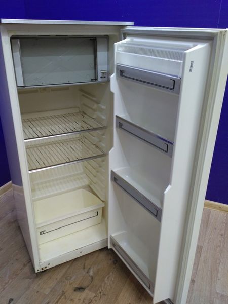 Ремонт холодильников Стинол с выездом на дом в Москве