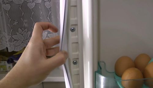Резинка дверей холодильника